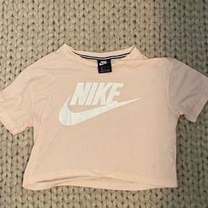 Nike cropped tee